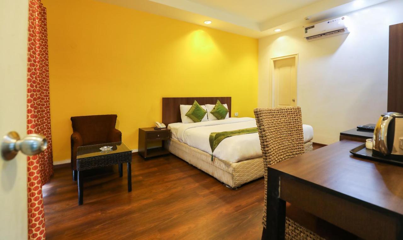 Treebo Trend White Mg Hotel Bangalore Exterior photo